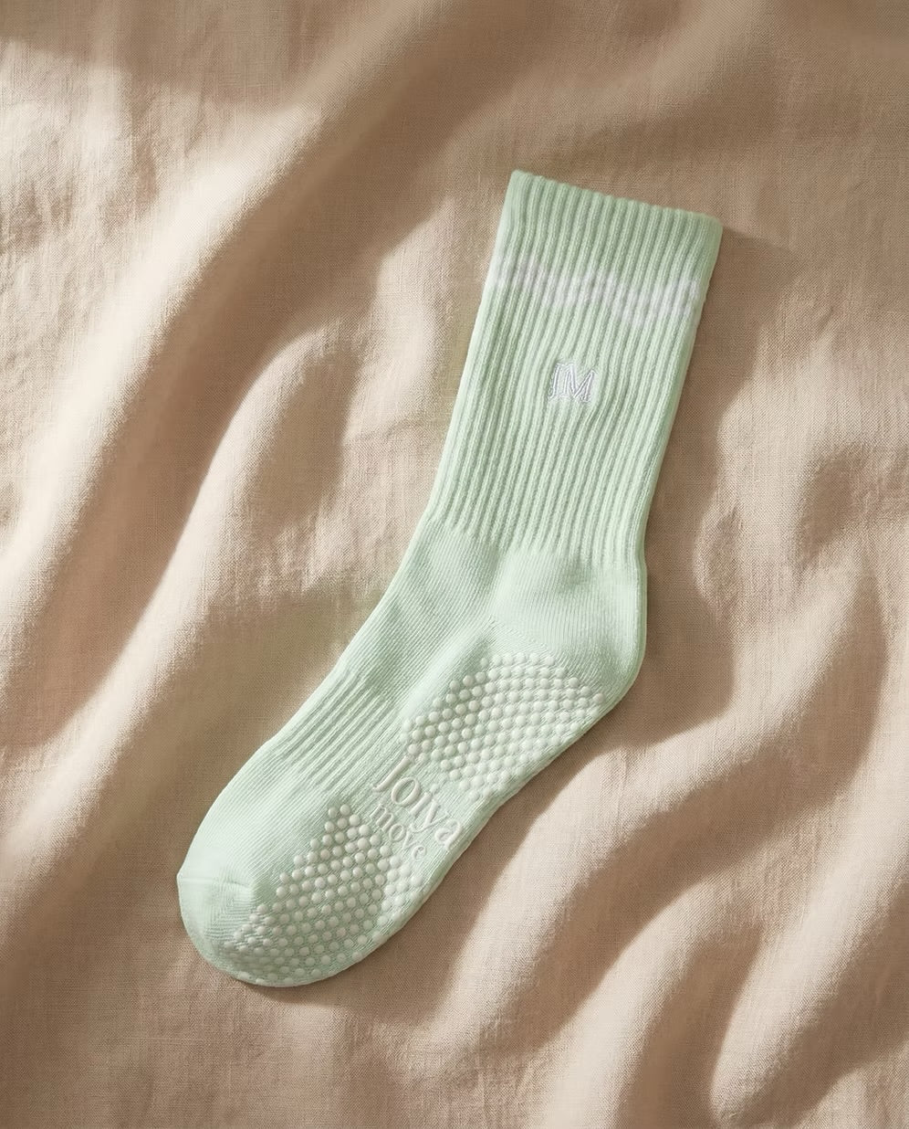 MAKE IT MINT PILATES SOCKS