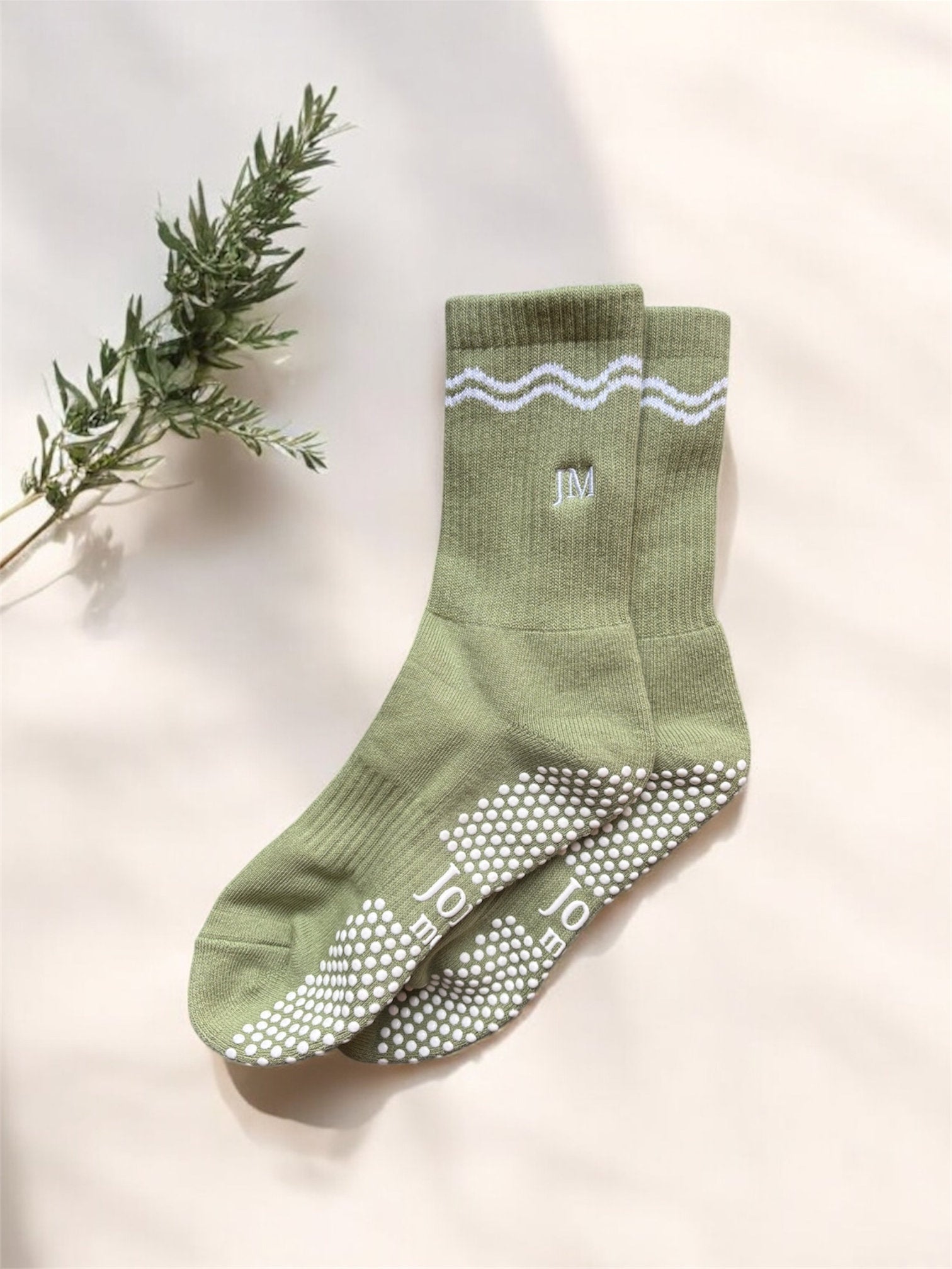 MAKE IT ZEN PILATES SOCKS